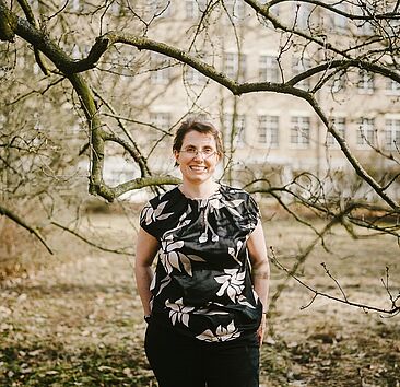 Porträt von Katrin Dziergwa