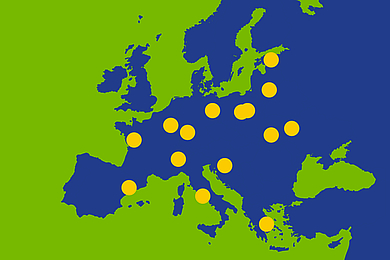 Karte von Europa mit mehreren gelben Punkten, die verschiedene Standorte markieren.