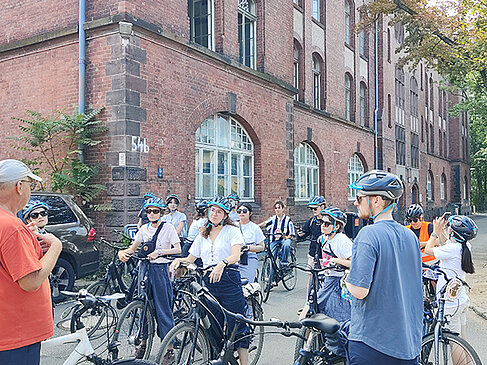 Gruppe von Radfahrer*innen 
