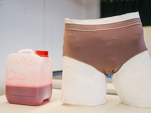 Kanister neben Slip