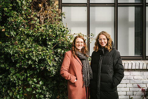Rebecca Kremer und Thora Hornburg 