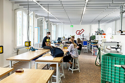 Praxisveranstaltung in Kleingruppe im Studiengang Industrial Design© HTW Berlin/Anja Schuster