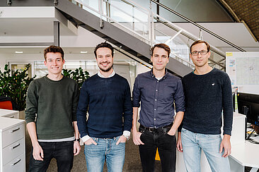 Das Team des Start-ups outsmart.ai 