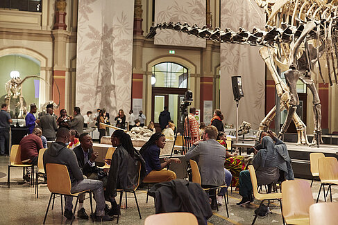 Veranstaltung im Rahmen von TheMuesumsLab im Naturkundemuseum © TheMuseumsLab/Alena Schmidt