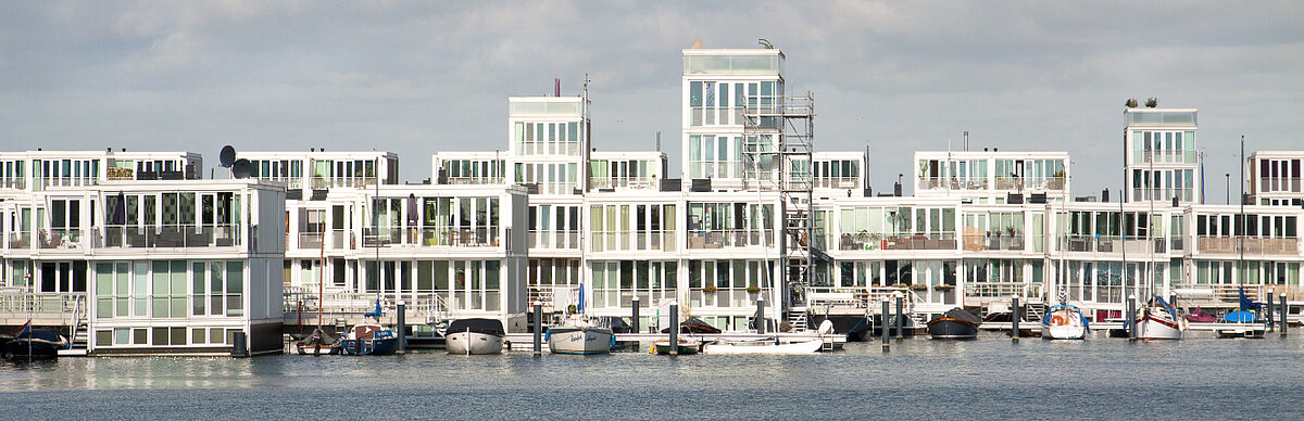 Floating Houses im Amsterdamer Stadtteil Ijburg 