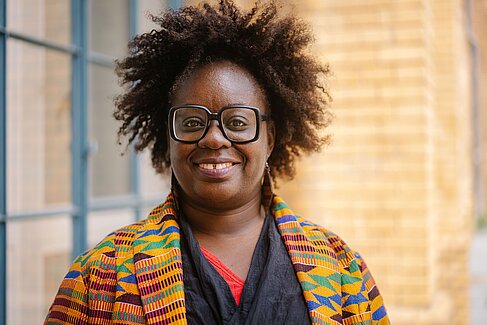 Porträt Andrea-Vicky Amankwaa-Birago 