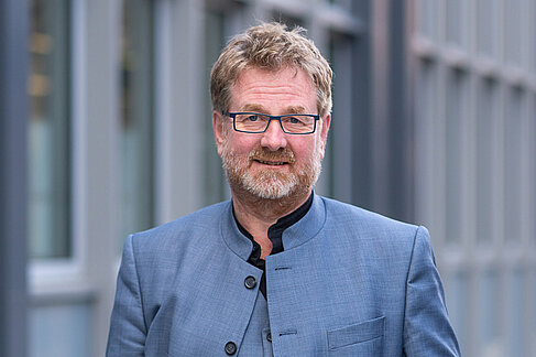 Porträt von Carsten Busch