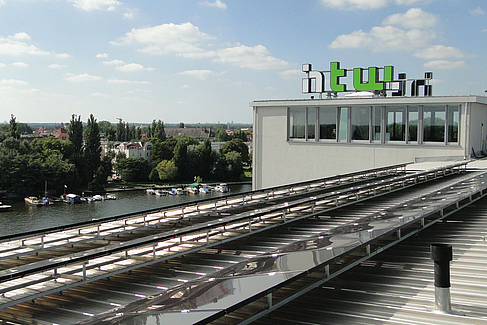 PV-Anlage auf einem Dach der HTW Berlin © HTW Berlin