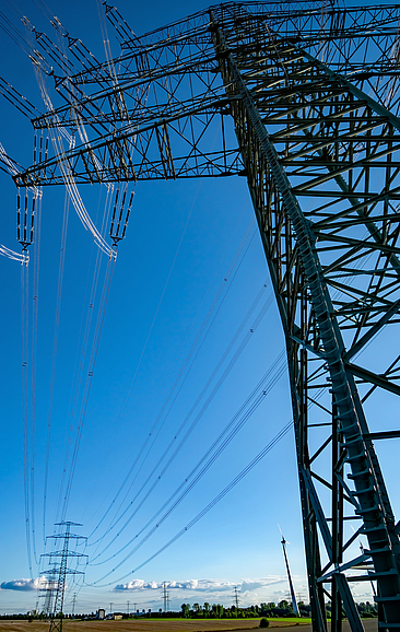Ein Strommast als Symbol für den Netzausbau in Deutschland. Foto: istockphoto.com/Tim Krause