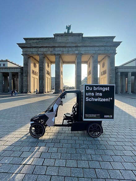 Lastenrad vor dem Brandenburger Tor