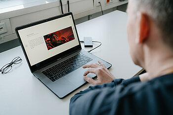 Jan Berger am PC