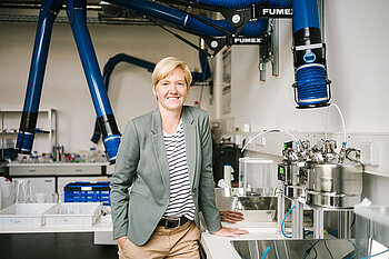 Anja Drews im Labor