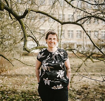 Porträt von Katrin Dziergwa