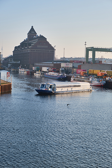 Blick auf den Westhafen Berlin © istockphoto.com/Gerrit Ebneter