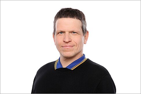 Florian Dewes