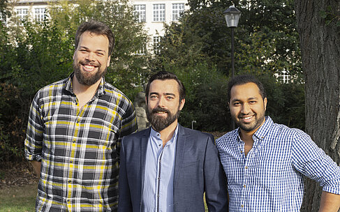 Die MonitorFish-Gründer Dominik Ewald, Jan Viktor Apel und Chaitanya Dhumasker (von links nach rechts).