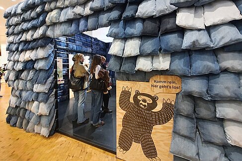 Höhle aus Jeans